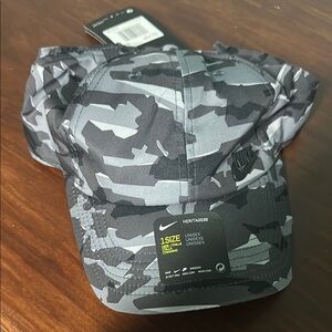 Nike Gray Camo Heritage86 Cap